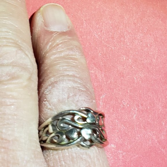 925 Sterling Silver Heart Ring - Picture 1 of 6